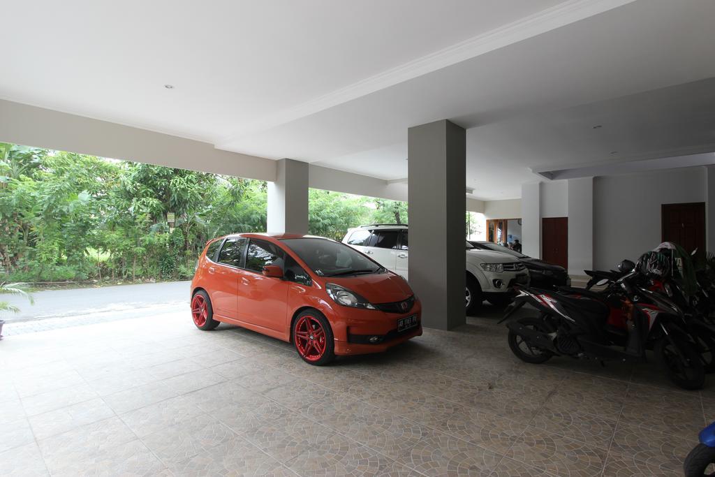 Reddoorz @ Plemburan Hotel Sleman  Buitenkant foto