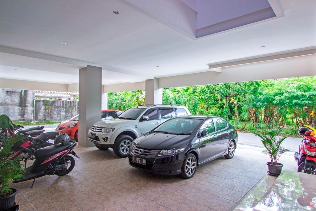 Reddoorz @ Plemburan Hotel Sleman  Buitenkant foto
