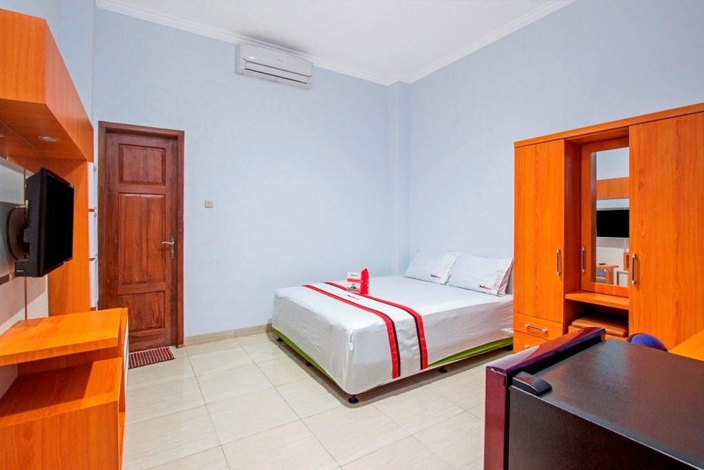 Reddoorz @ Plemburan Hotel Sleman  Buitenkant foto